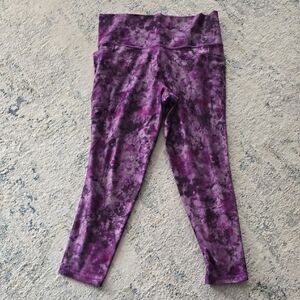 Athleta Womens Salutaion Straight 7/8 Purple Patterned Leggings